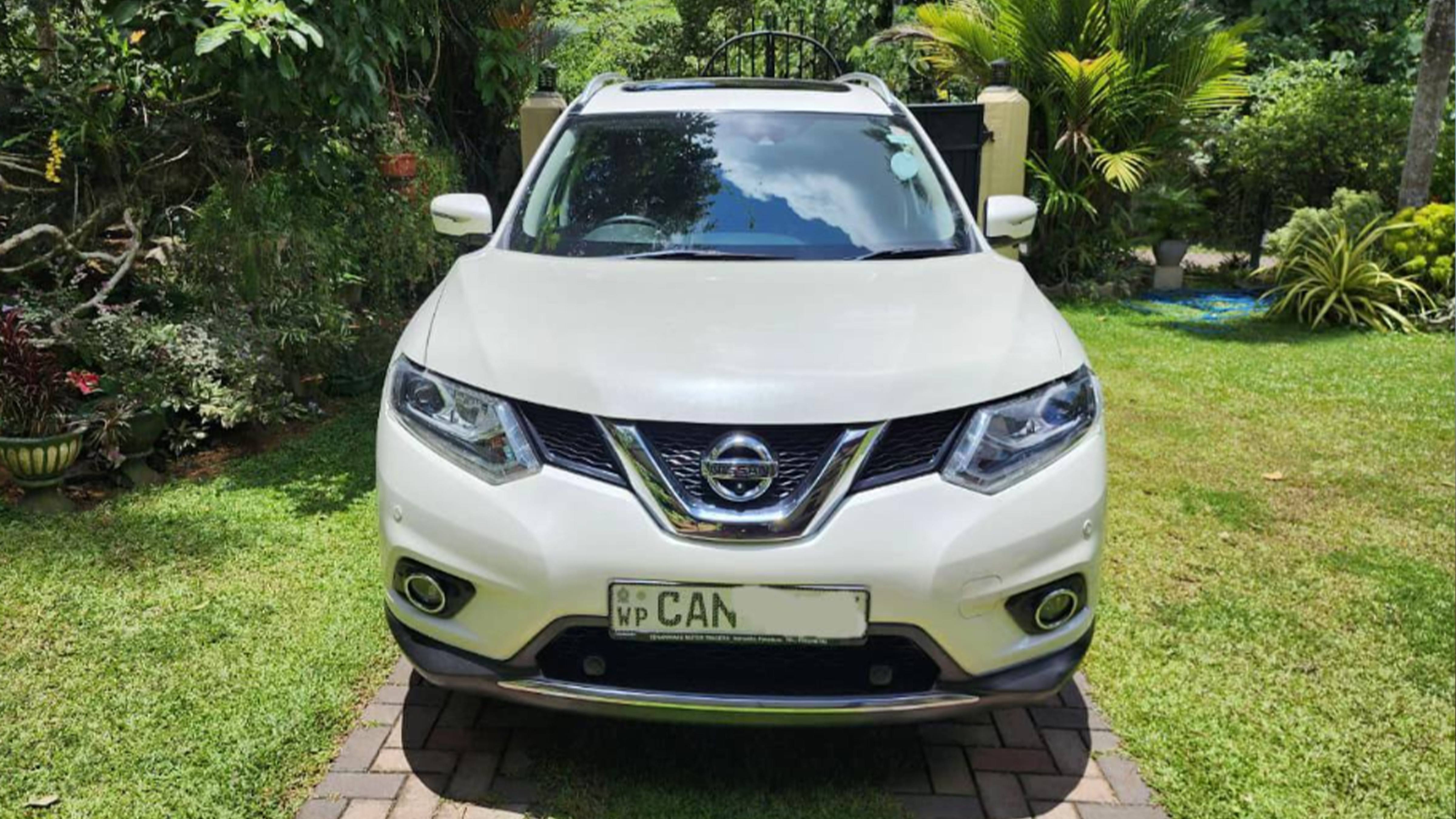 Nissan X-Trail, 2019, suv, in hybrid and automatic