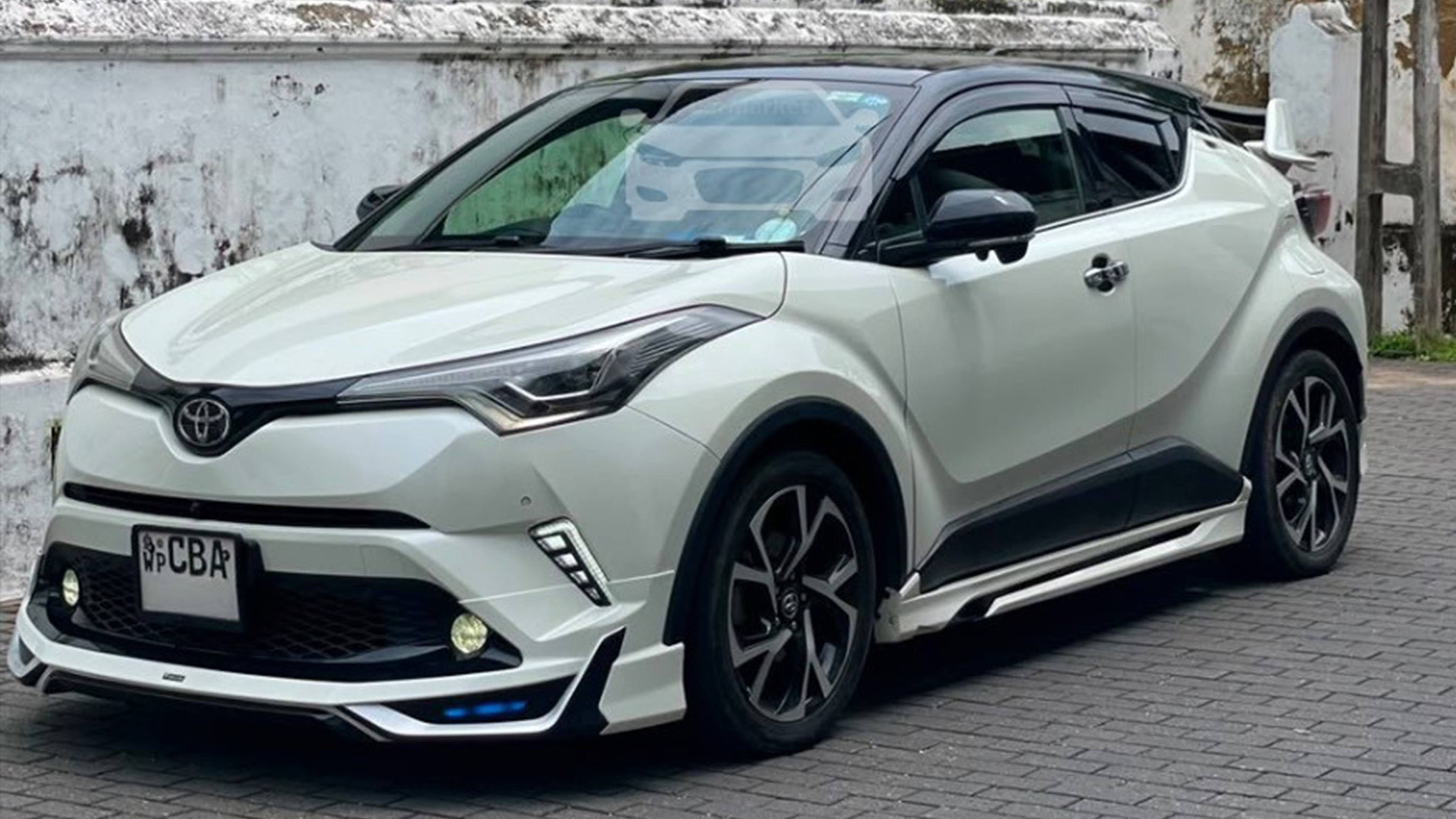 Toyota C-HR, 2021, crossover, in hybrid and automatic