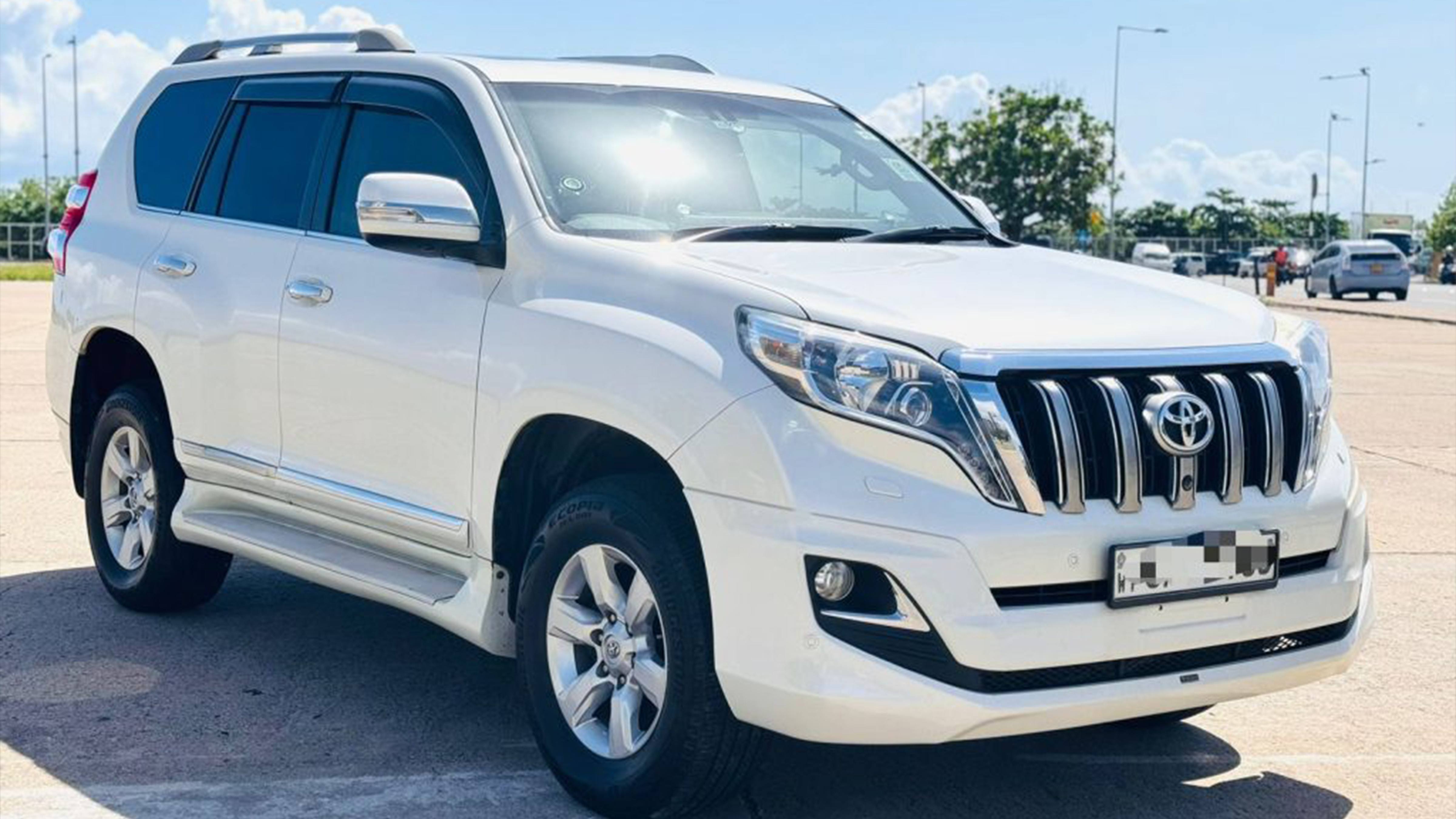 Toyota Land Cruiser Prado, 2018, four-wheel drive, in diesel and automatic