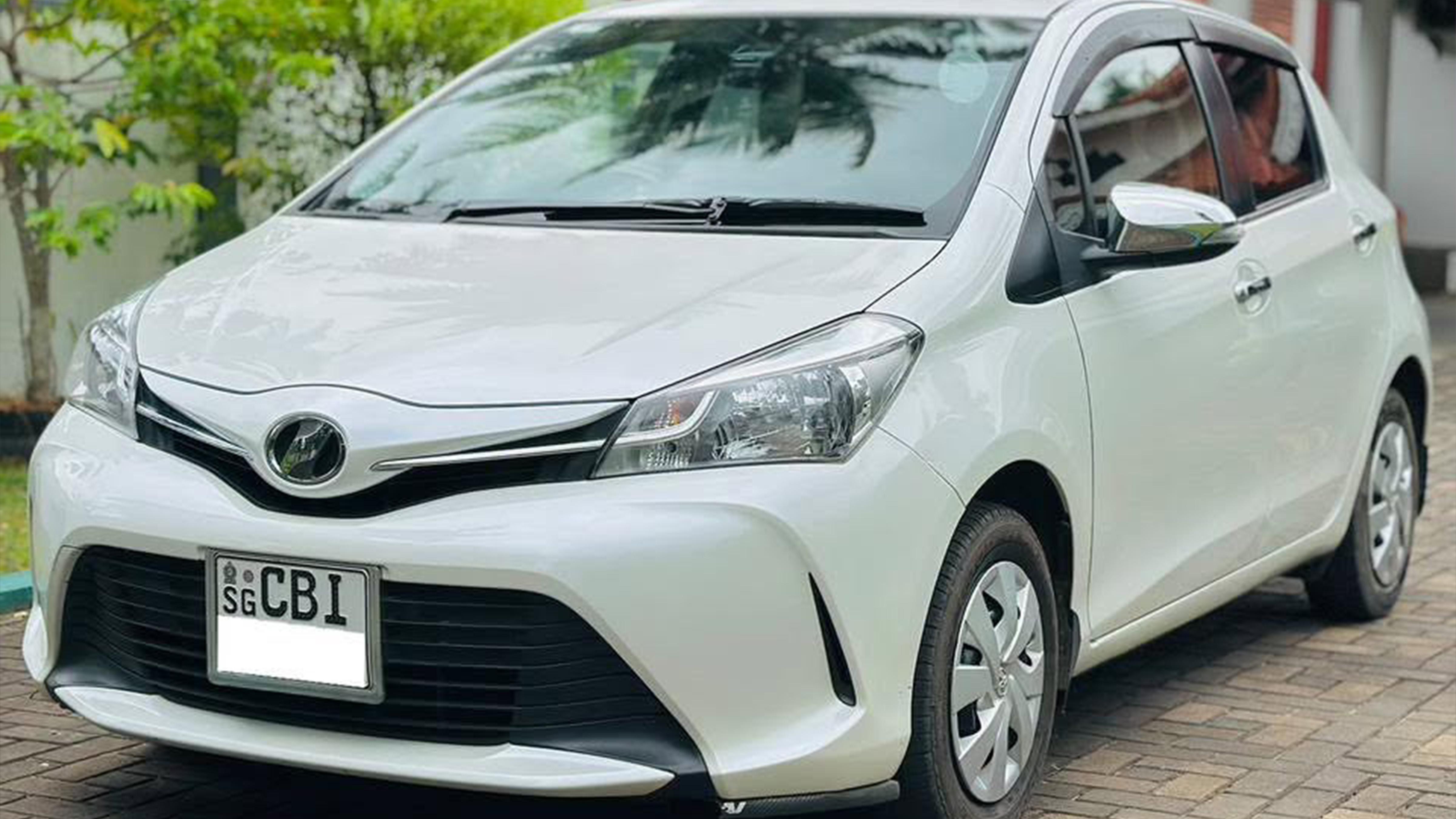 Toyota Vitz, 2018, hatchback